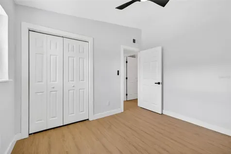 4127 12th Avenue S St Petersburg FL 33711