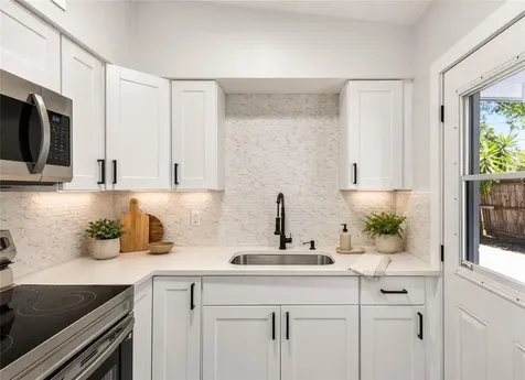 4127 12th Avenue S St Petersburg FL 33711