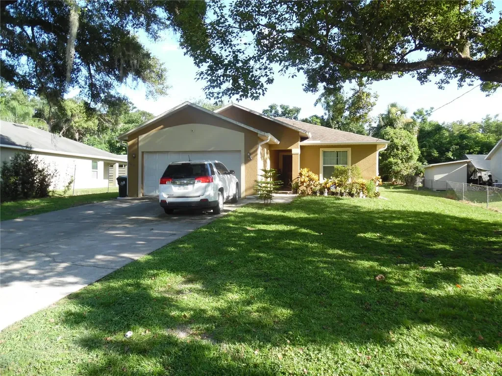 5016 Mcdonald Road Zellwood FL 32798