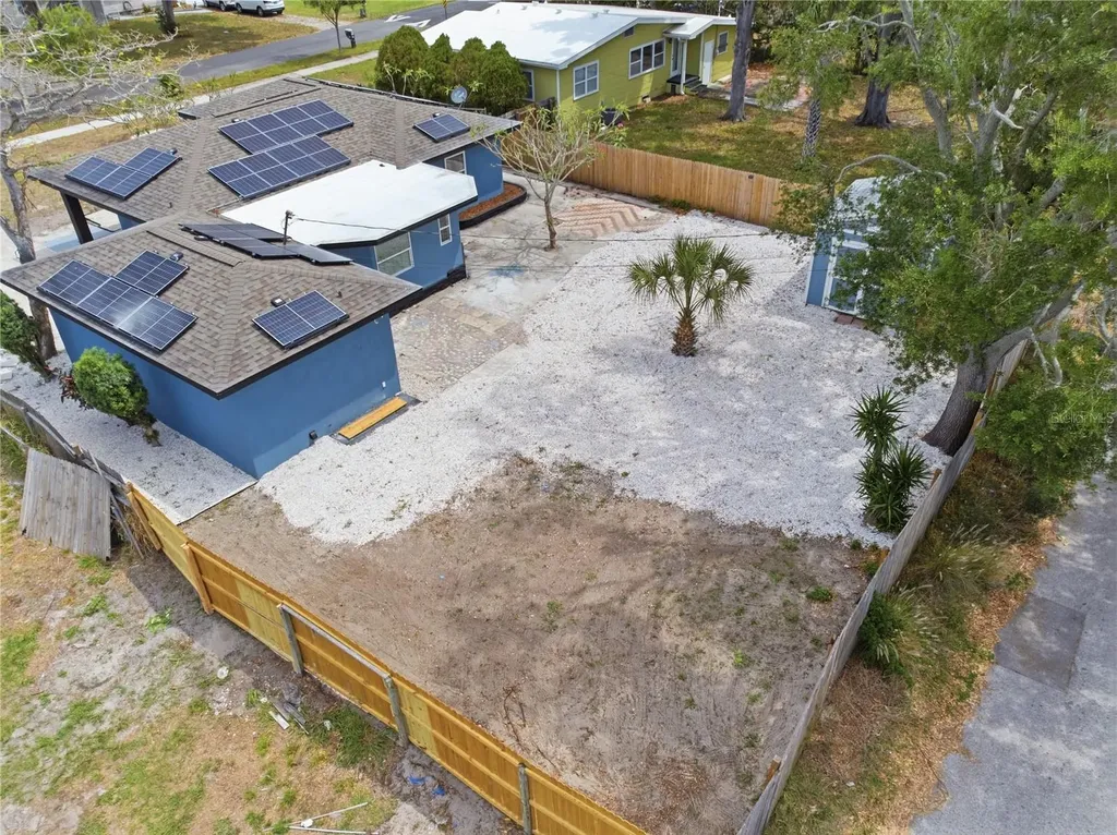 923 1st Avenue NW Largo FL 33770