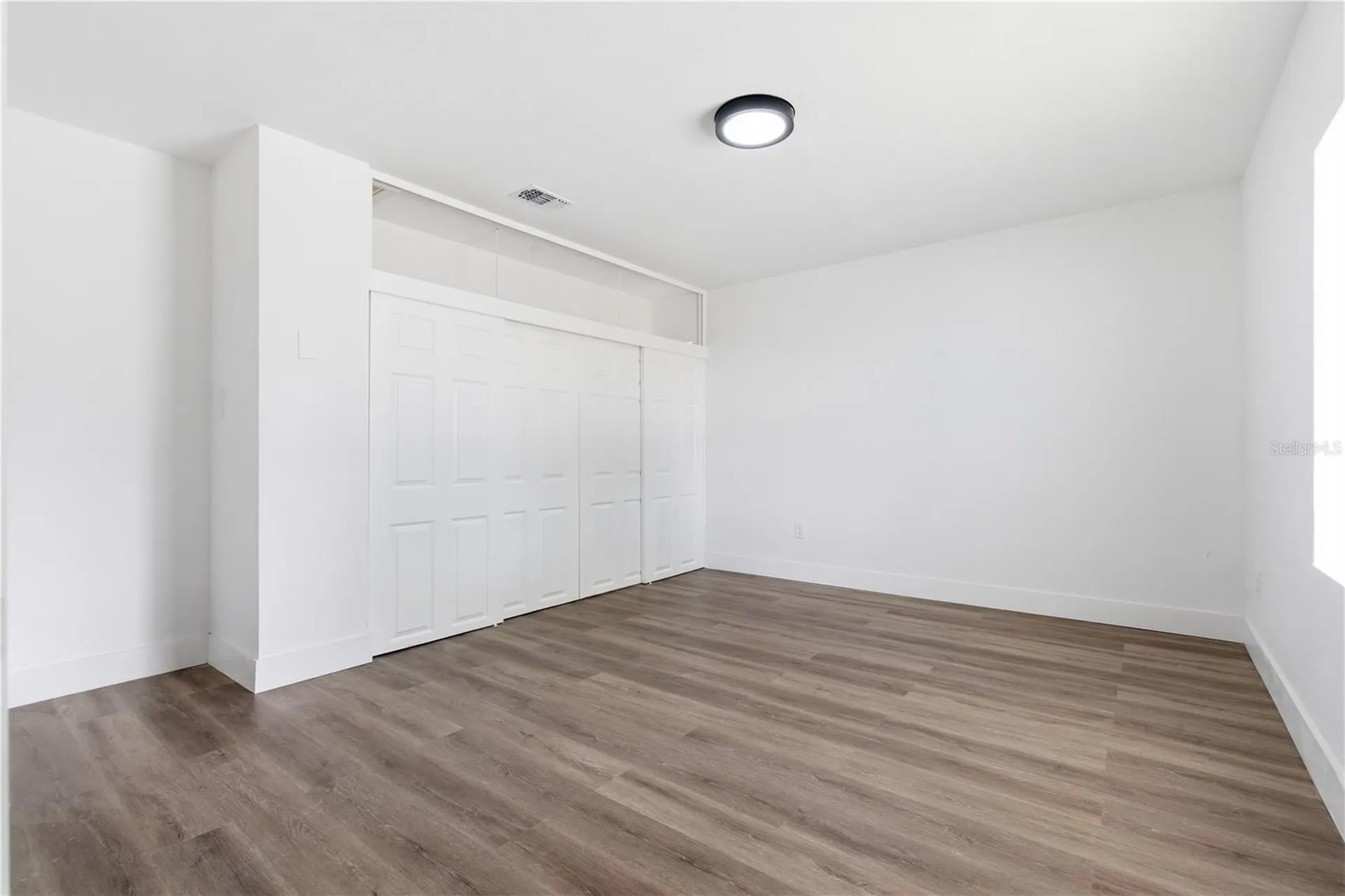 923 1st Avenue NW Largo FL 33770