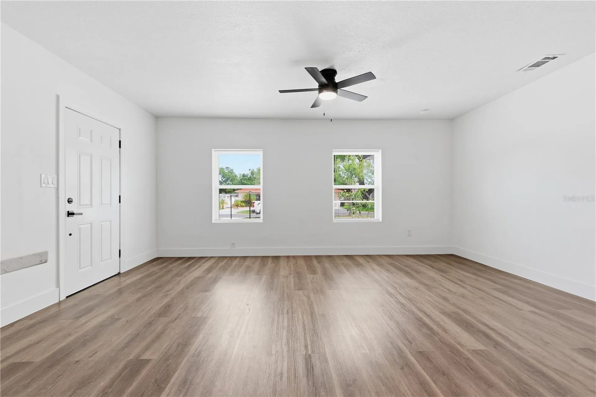923 1st Avenue NW Largo FL 33770