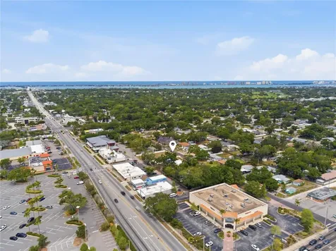 923 1st Avenue NW Largo FL 33770