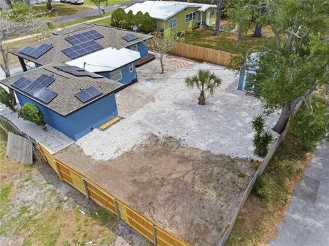 923 1st Avenue NW Largo FL 33770