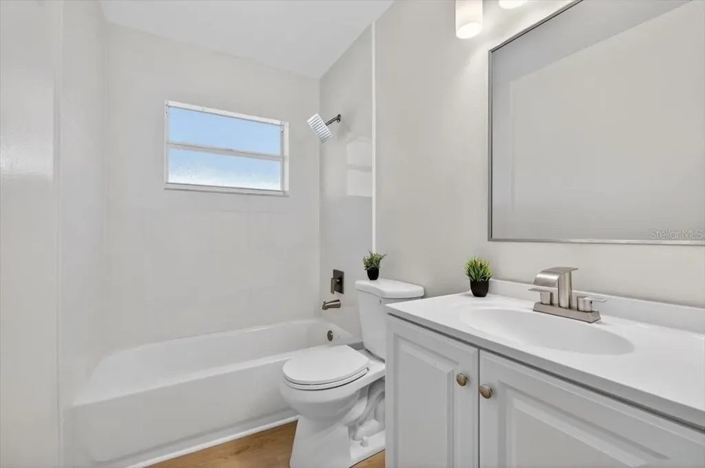 37327 Stanford Avenue Zephyrhills FL 33541