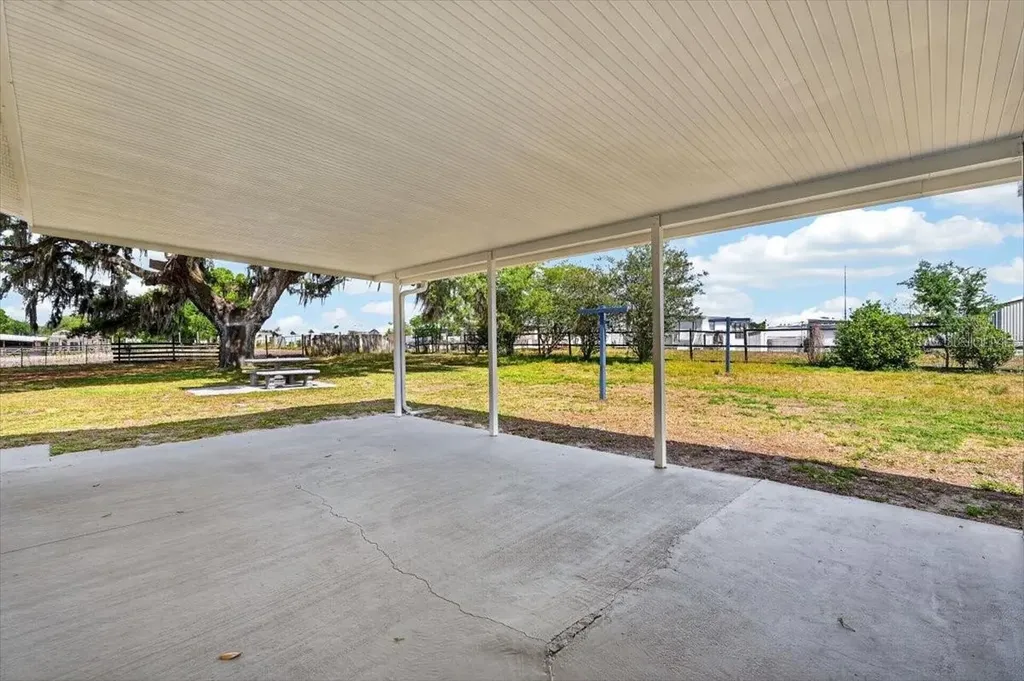 37327 Stanford Avenue Zephyrhills FL 33541