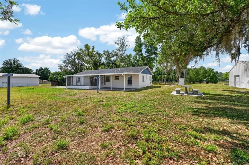 37327 Stanford Avenue Zephyrhills FL 33541