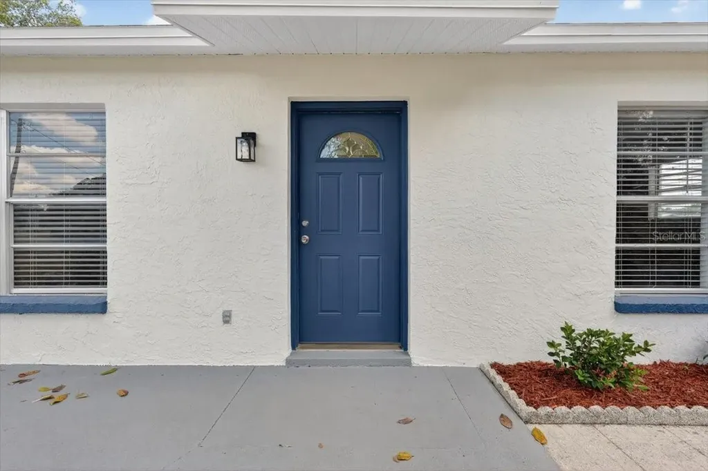 37327 Stanford Avenue Zephyrhills FL 33541