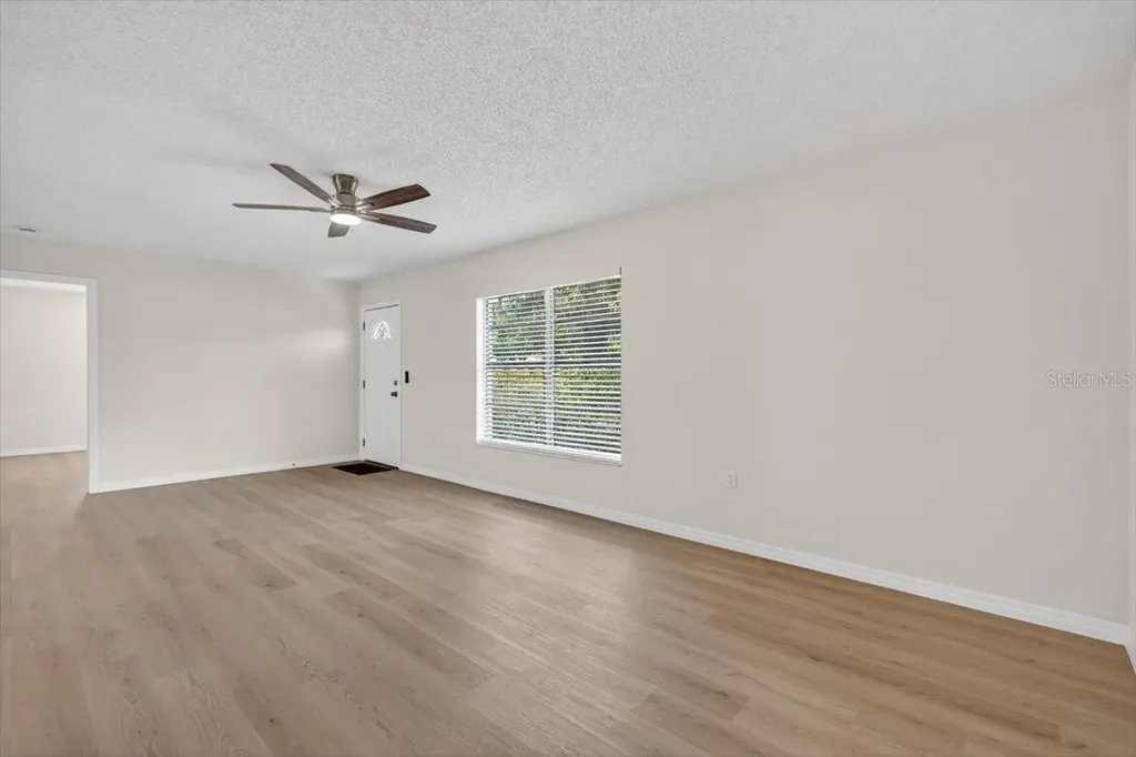 37327 Stanford Avenue Zephyrhills FL 33541