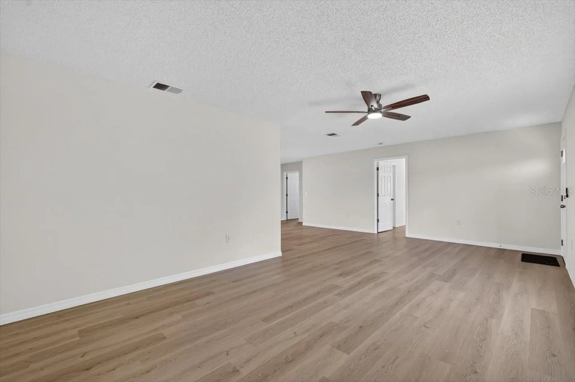 37327 Stanford Avenue Zephyrhills FL 33541