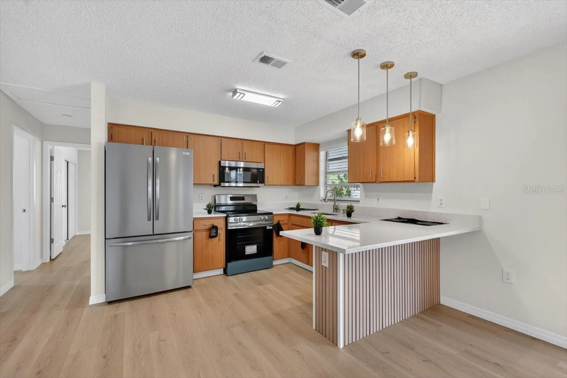 37327 Stanford Avenue Zephyrhills FL 33541