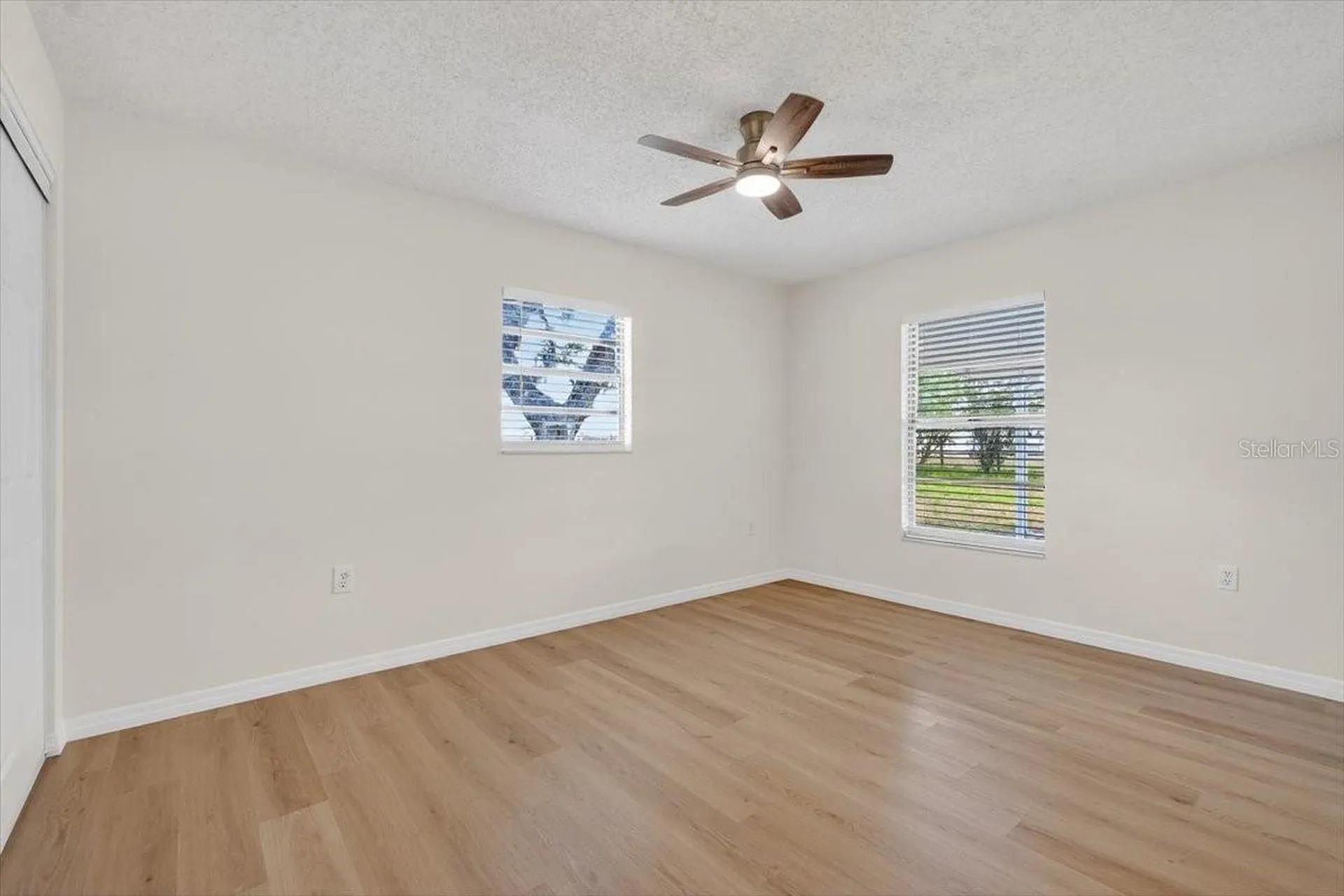 37327 Stanford Avenue Zephyrhills FL 33541