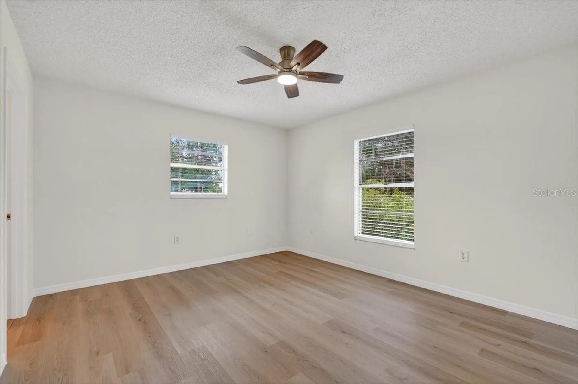 37327 Stanford Avenue Zephyrhills FL 33541