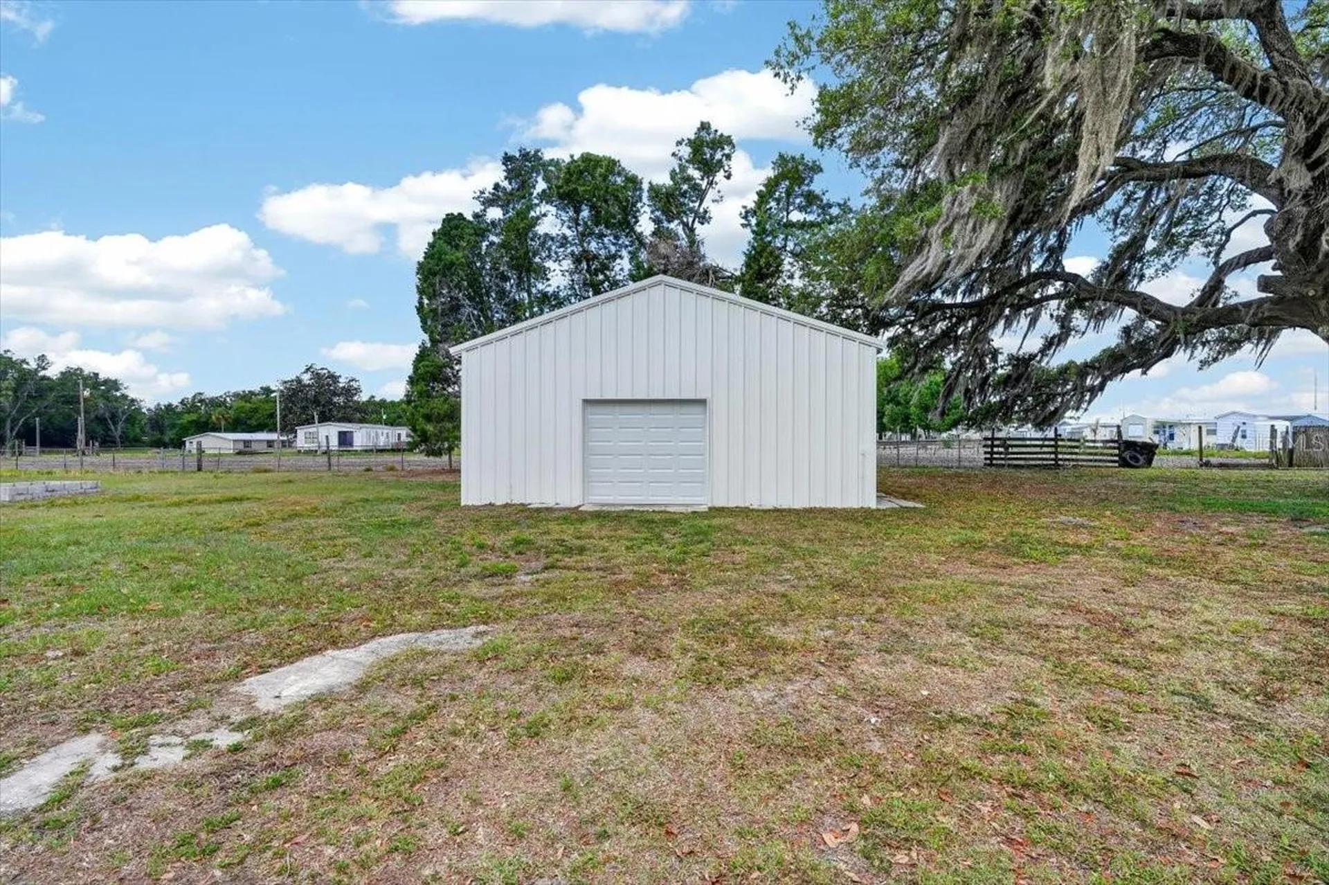 37327 Stanford Avenue Zephyrhills FL 33541