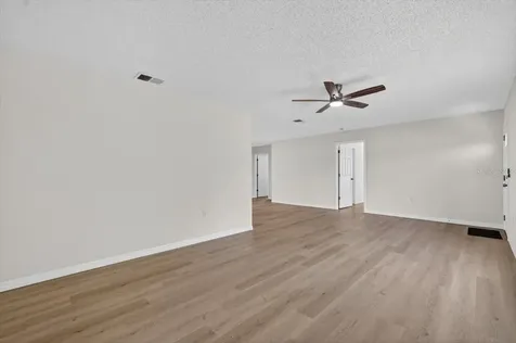 37327 Stanford Avenue Zephyrhills FL 33541