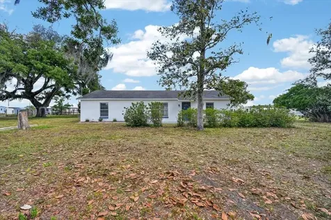 37327 Stanford Avenue Zephyrhills FL 33541