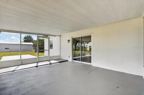 37327 Stanford Avenue Zephyrhills FL 33541