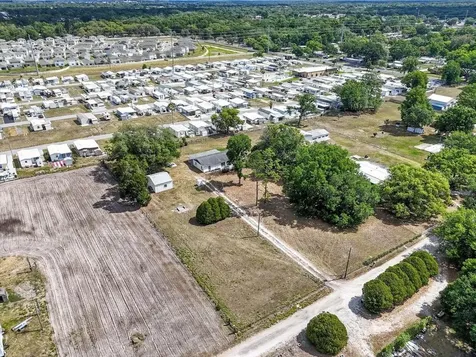 37327 Stanford Avenue Zephyrhills FL 33541