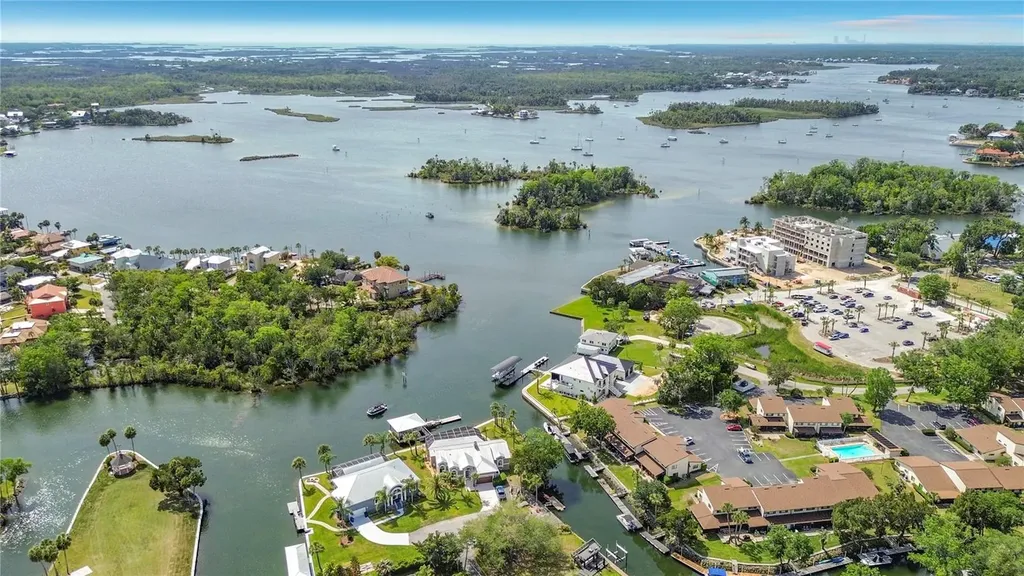 1637 SE Paradise Circle Crystal River FL 34429