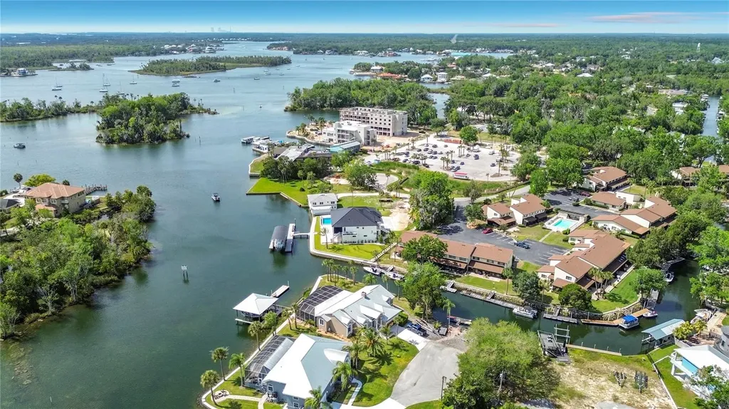 1637 SE Paradise Circle Crystal River FL 34429