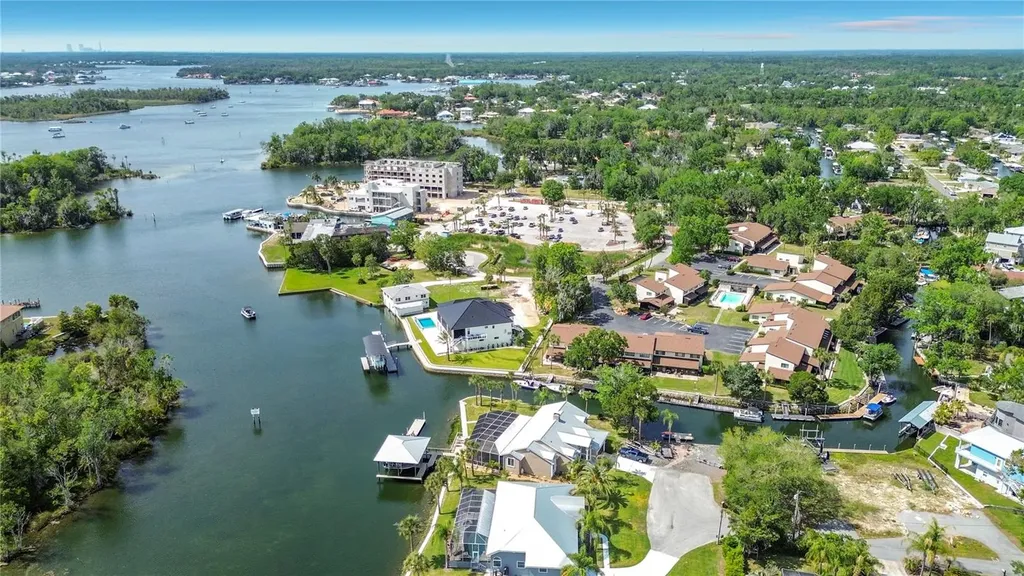 1637 SE Paradise Circle Crystal River FL 34429