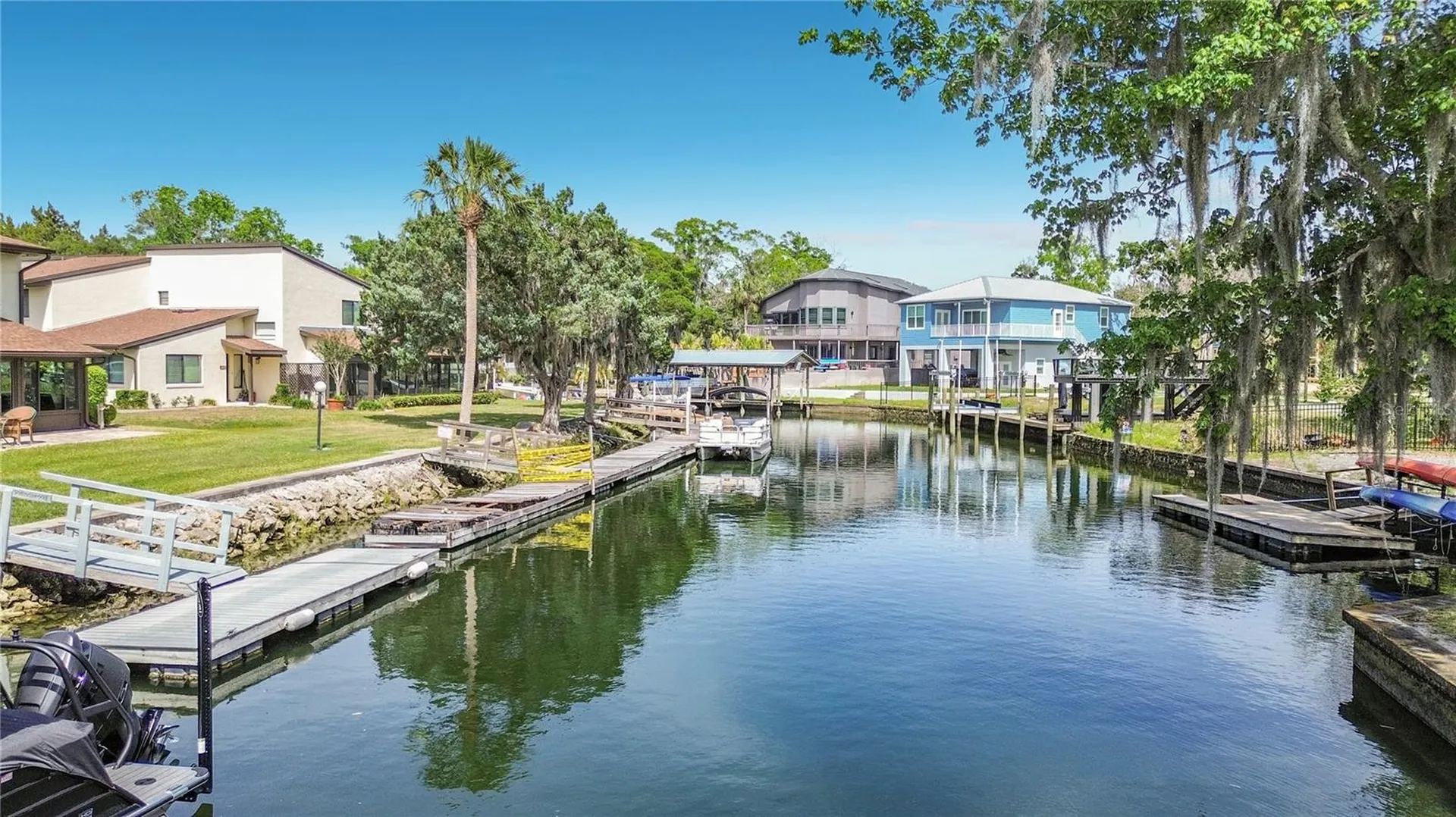 1637 SE Paradise Circle Crystal River FL 34429