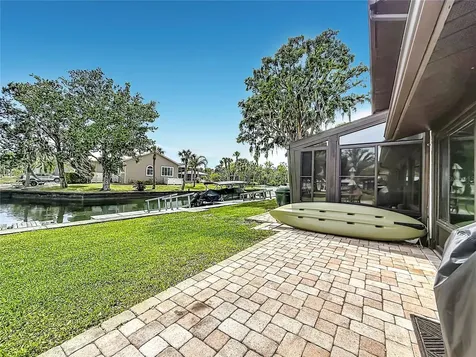 1637 SE Paradise Circle Crystal River FL 34429