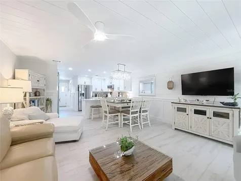 1637 SE Paradise Circle Crystal River FL 34429