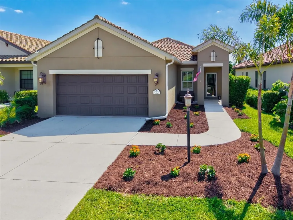 4207 Azurite Way Bradenton FL 34211