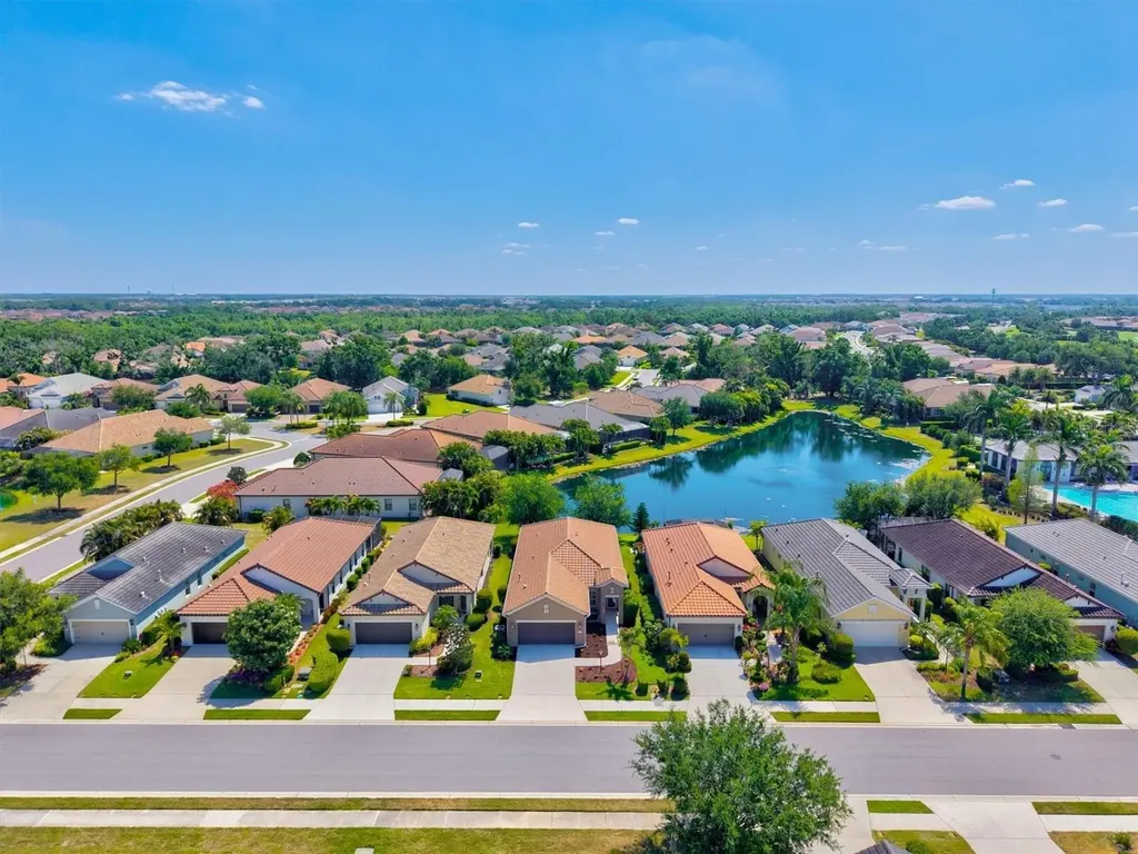 4207 Azurite Way Bradenton FL 34211