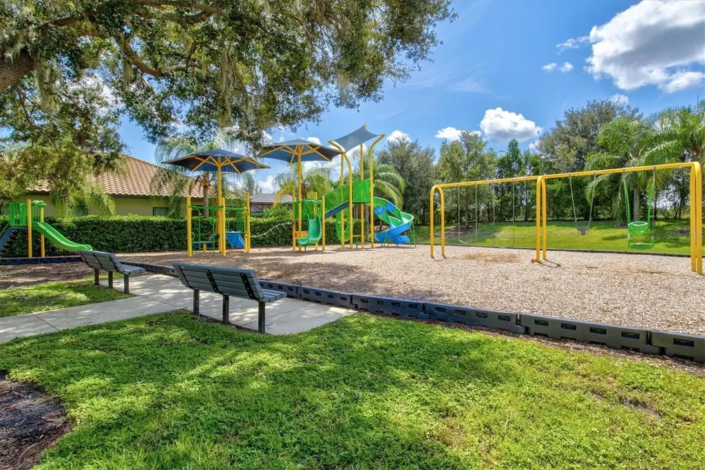 4207 Azurite Way Bradenton FL 34211
