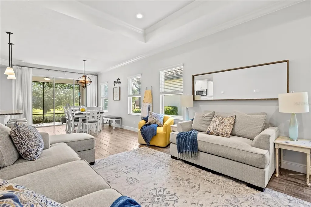 4207 Azurite Way Bradenton FL 34211
