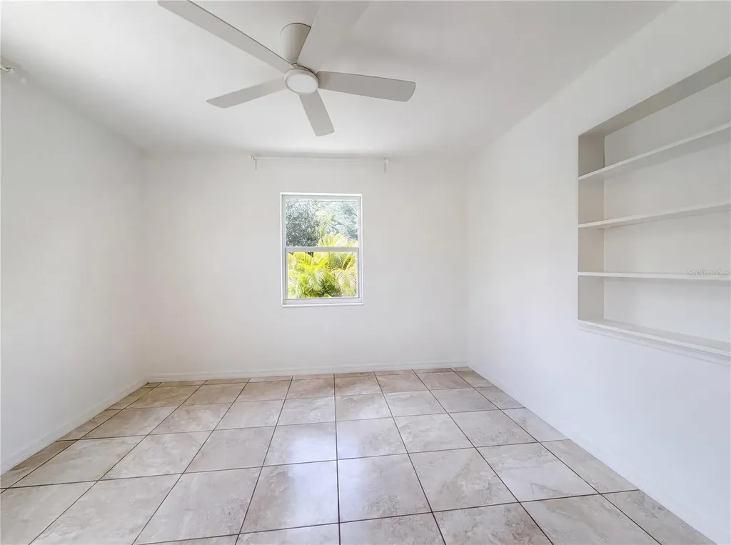 829 E 4th Street Englewood FL 34223