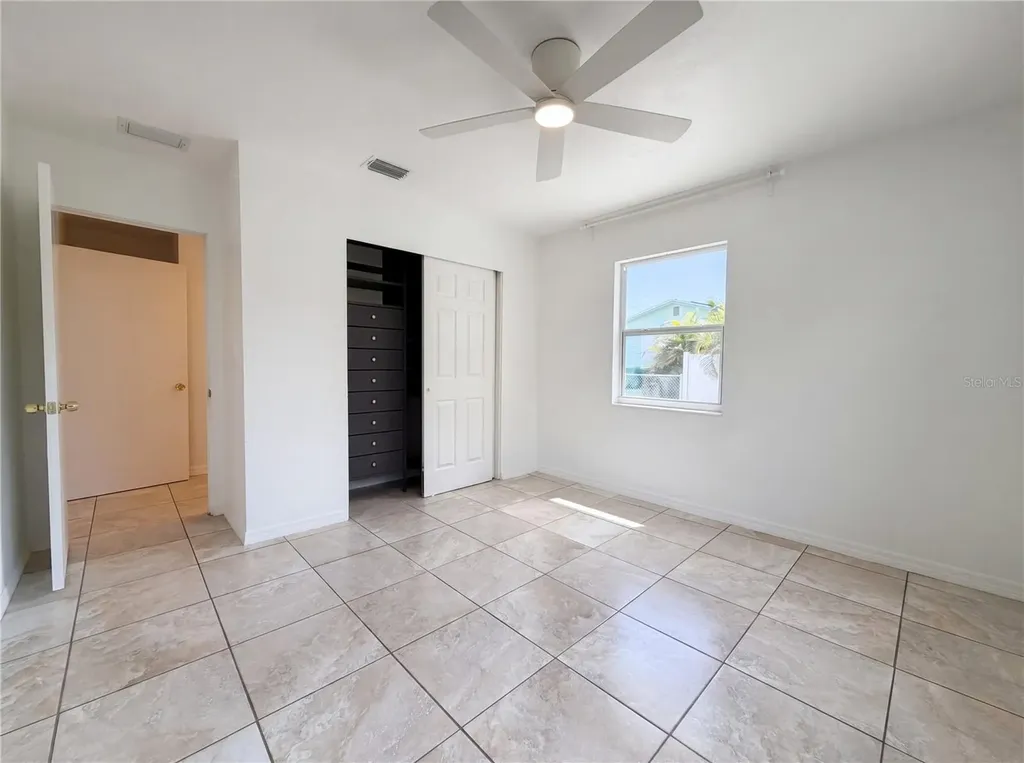 829 E 4th Street Englewood FL 34223
