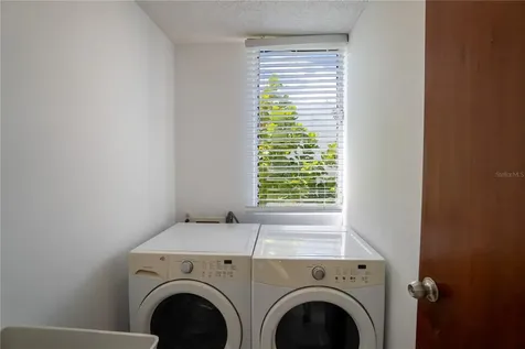 123 Estancias Reales Guaynabo PR 00969