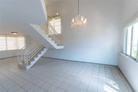 123 Estancias Reales Guaynabo PR 00969