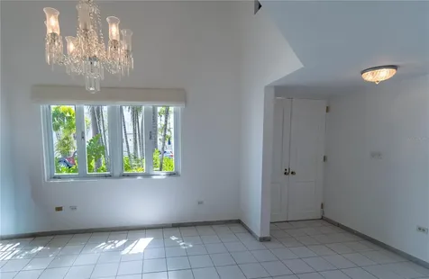 123 Estancias Reales Guaynabo PR 00969
