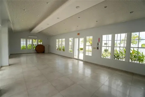 123 Estancias Reales Guaynabo PR 00969