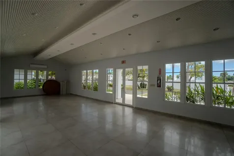 123 Estancias Reales Guaynabo PR 00969