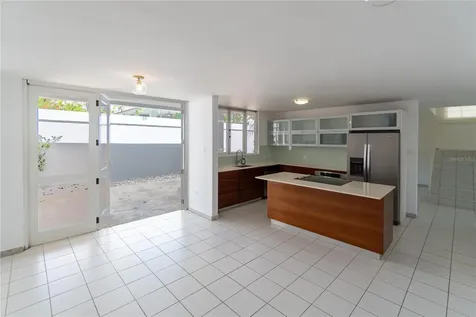 123 Estancias Reales Guaynabo PR 00969