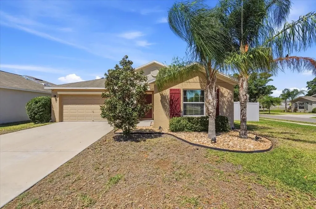 936 Zone Tailed Hawk Place Ruskin FL 33570