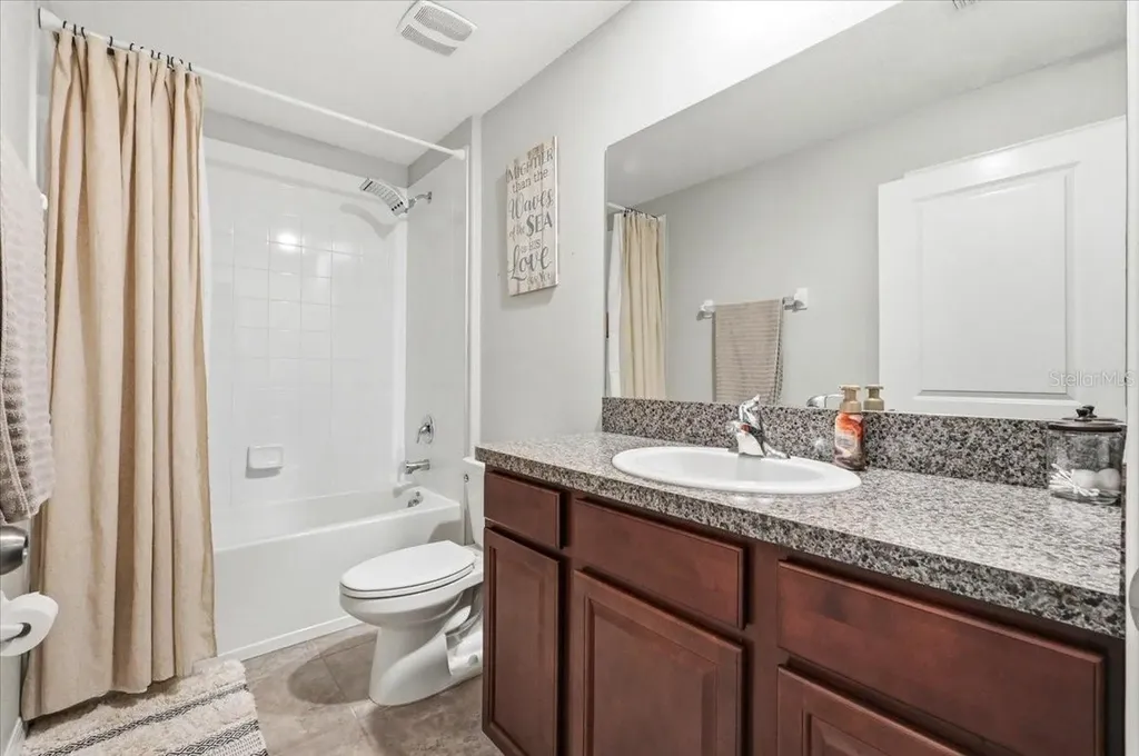 936 Zone Tailed Hawk Place Ruskin FL 33570