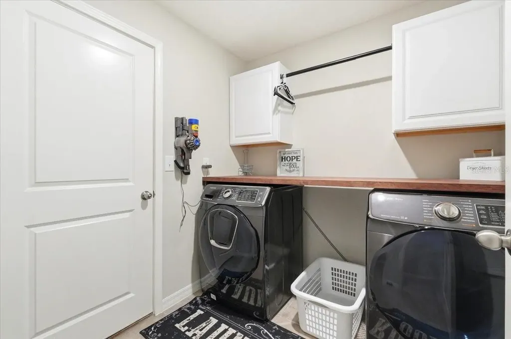 936 Zone Tailed Hawk Place Ruskin FL 33570
