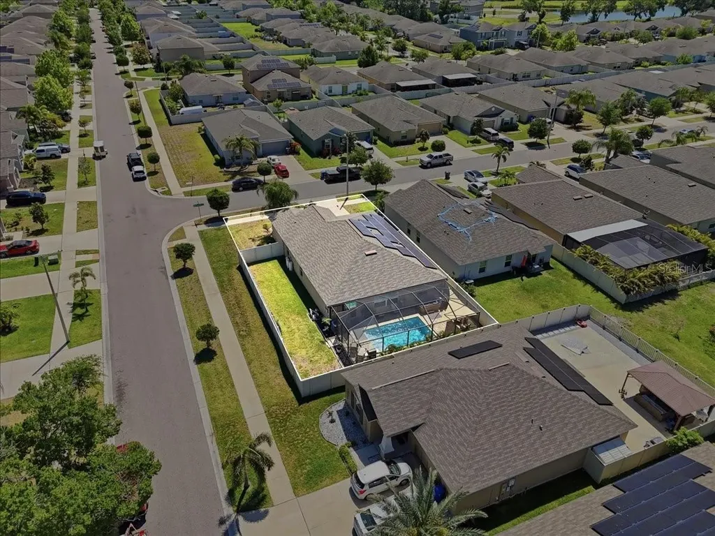 936 Zone Tailed Hawk Place Ruskin FL 33570