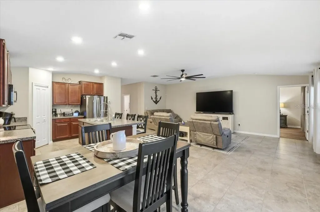 936 Zone Tailed Hawk Place Ruskin FL 33570