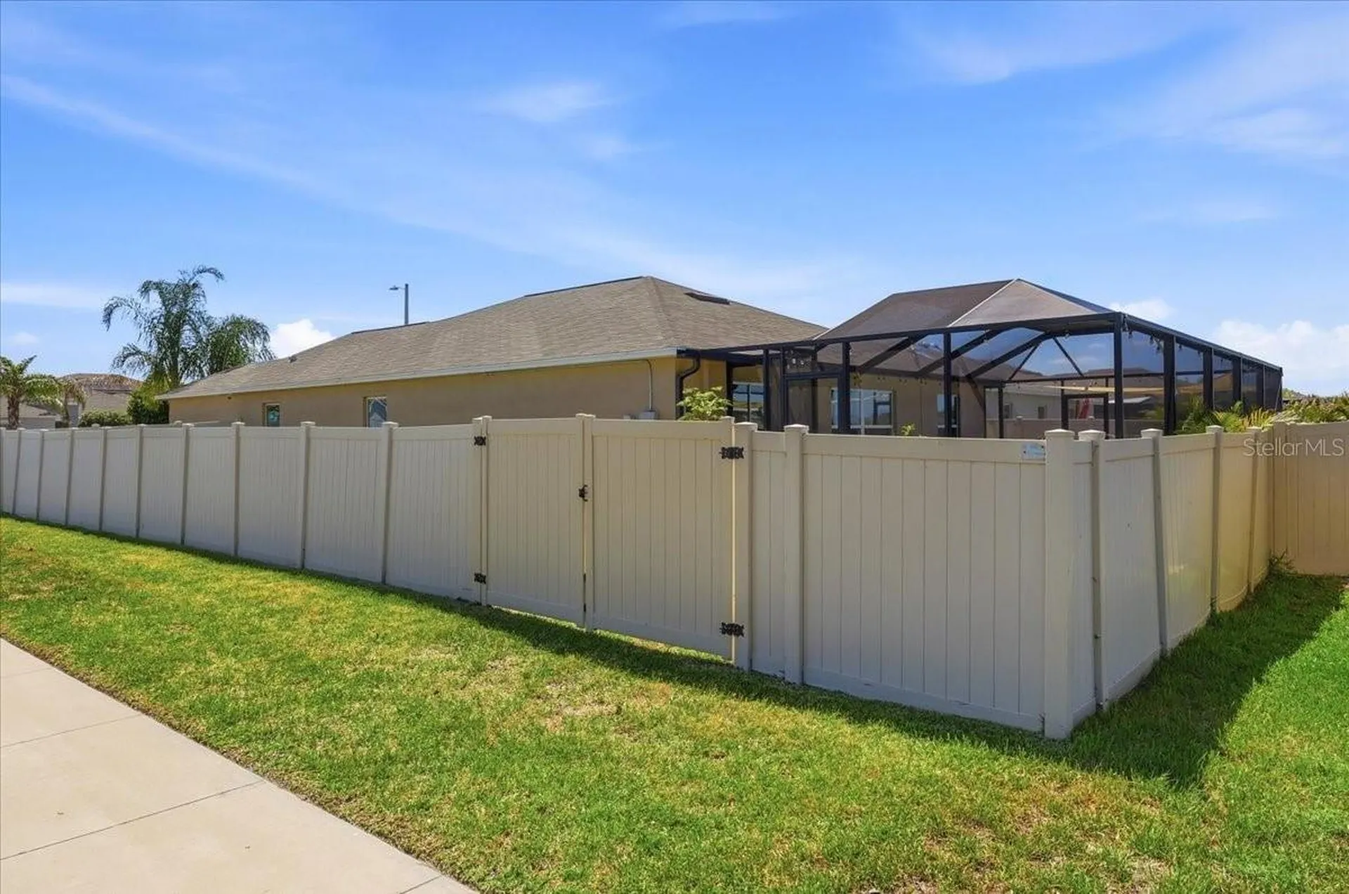 936 Zone Tailed Hawk Place Ruskin FL 33570