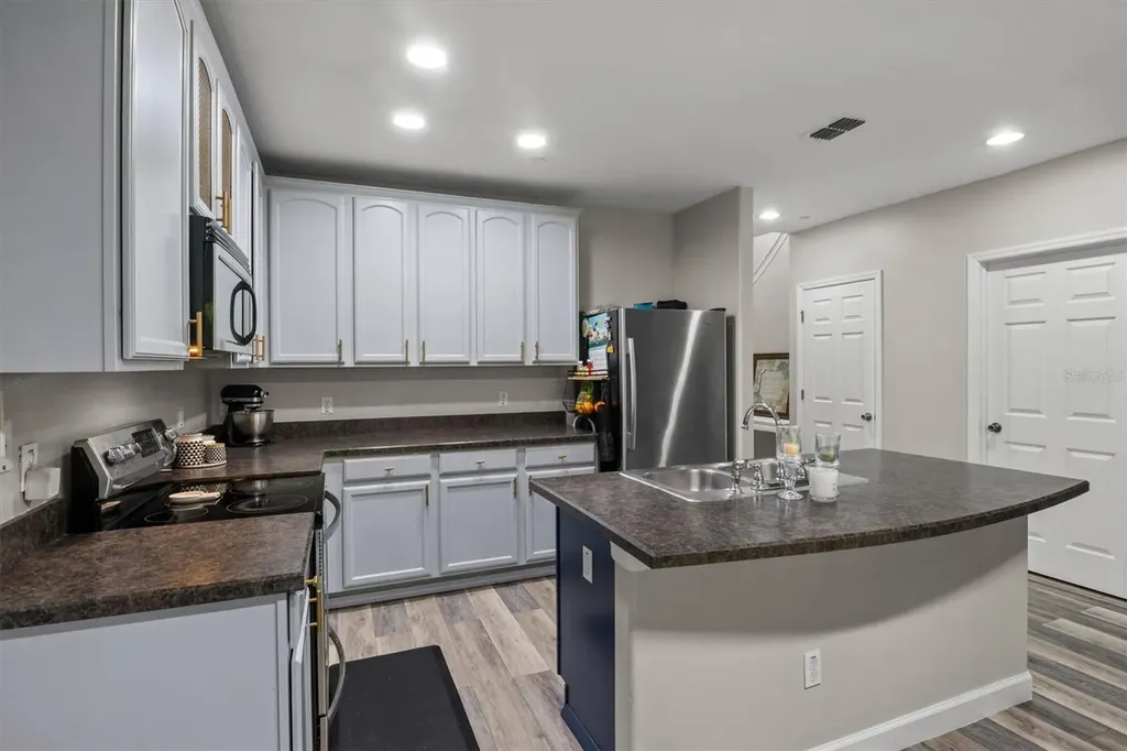 5986 Tivoli Gardens Boulevard Orlando FL 32829