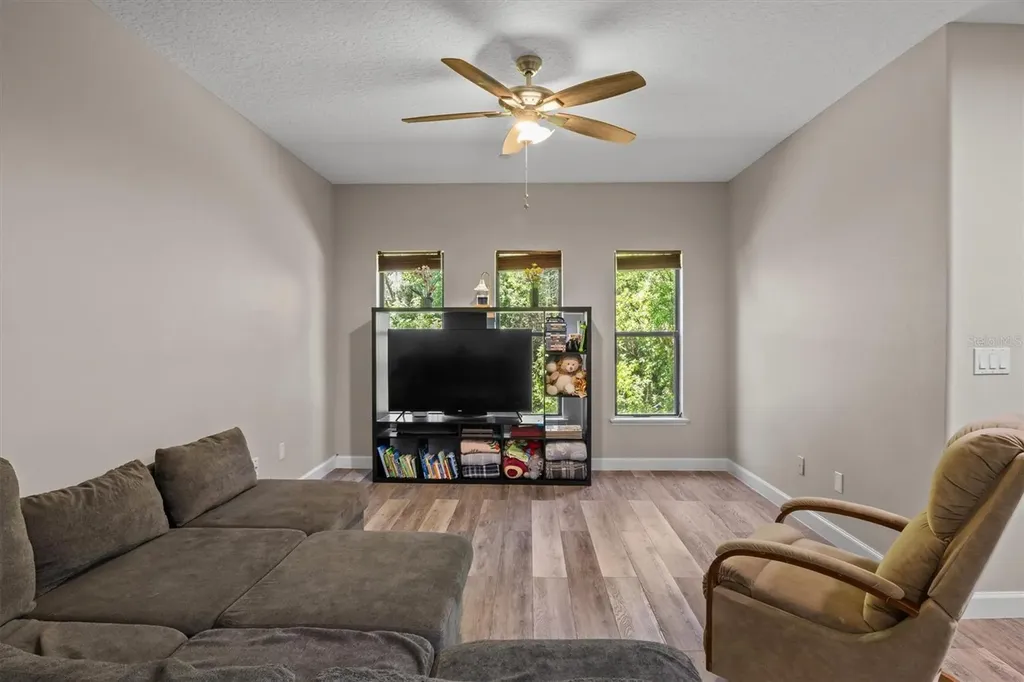 5986 Tivoli Gardens Boulevard Orlando FL 32829