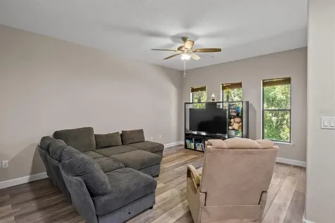 5986 Tivoli Gardens Boulevard Orlando FL 32829