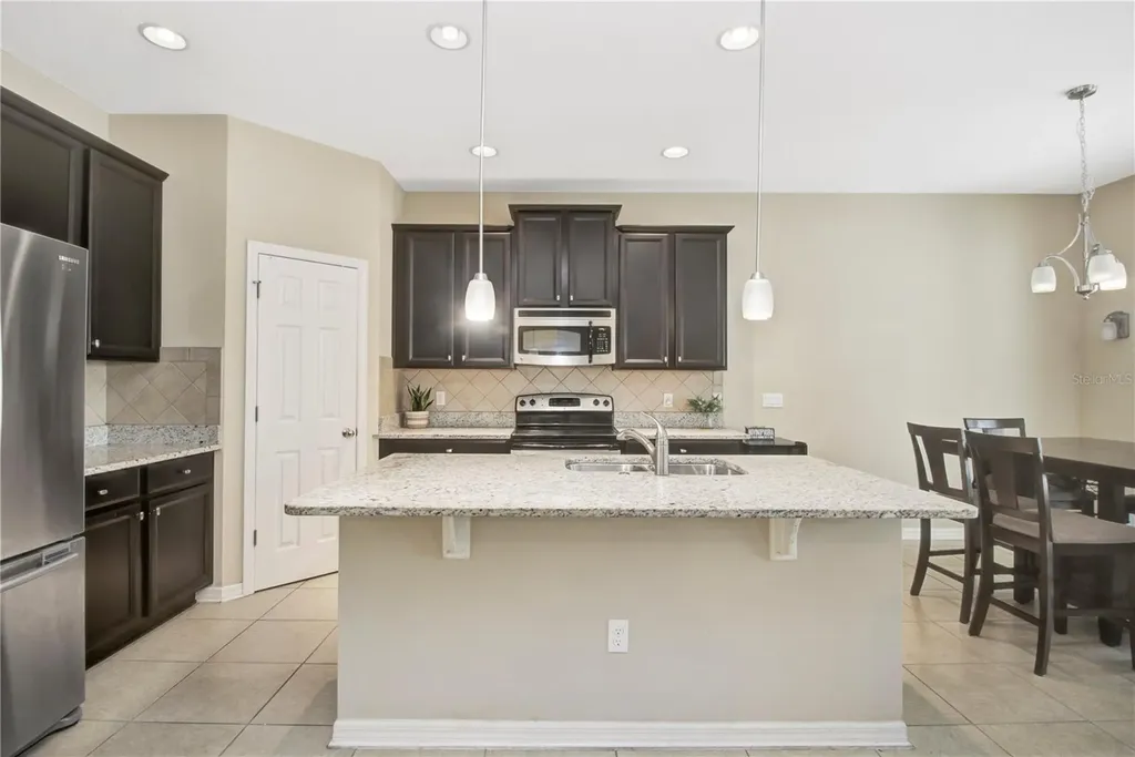 9009 Vickroy Terrace Oviedo FL 32765